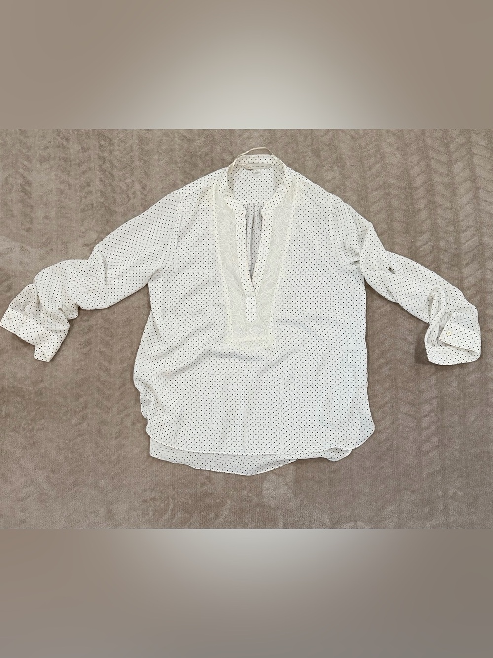 Classic Chic Polka Dot Blouse XL White Black Lace V-Neck